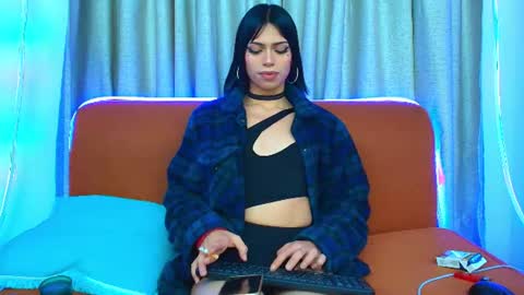 Snapshot of 01klhoe01 chatting on July 2026 11:21:02 PM Klhoe Carter 3 online show from July 2026 11:21:02 PM
