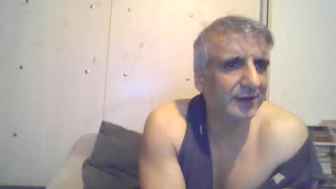 Snapshot of 0luvmonkey chatting on November 2025 01:18:02 AM 0luvmonkey online show from November 2025 01:18:02 AM