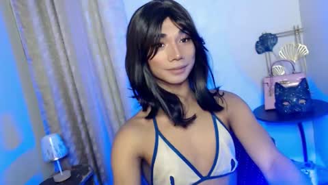 Snapshot of 18_nicole chatting on December 2025 08:34:01 AM barbie online show from December 2025 08:34:01 AM