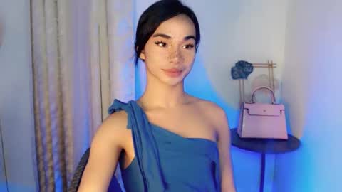 Snapshot of 18_nicole chatting on December 2025 03:50:01 PM barbie online show from December 2025 03:50:01 PM