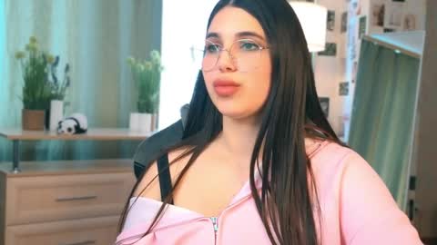 Snapshot of 18_yo_talent chatting on April 2026 07:45:01 AM Jessica online show from April 2026 07:45:01 AM