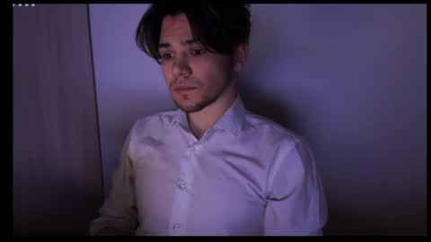 1roberttt online show from May 2026 08:47:01 PM