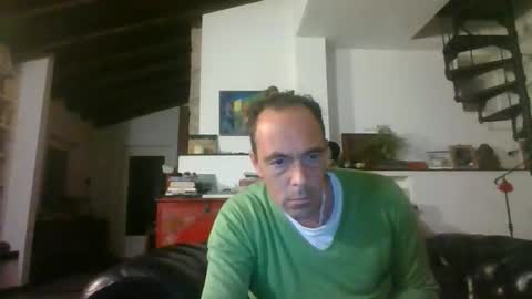 Snapshot of 27lv27 chatting on September 2025 10:11:01 PM 27lv27 online show from September 2025 10:11:01 PM