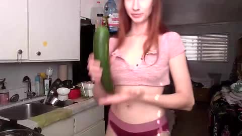 Snapshot of 2gorls1link chatting on January 2025 07:07:02 PM 2girls1link online show from January 2025 07:07:02 PM