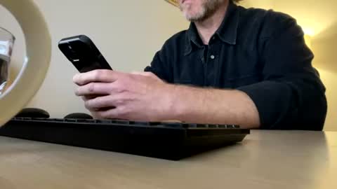 Snapshot of 555tony555 chatting on July 2026 10:28:02 PM 555tony555 online show from July 2026 10:28:02 PM