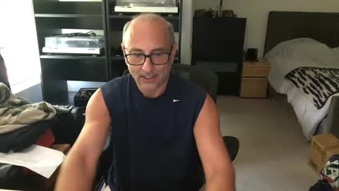 daddy vegas  for single women and couples here online show from April 2026 09:31:01 PM