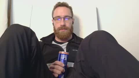 8InchesAndSomeHoles online show from February 2026 06:41:01 PM