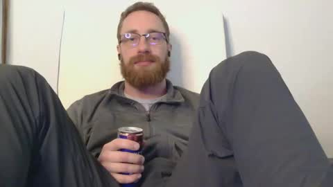 8InchesAndSomeHoles online show from February 2026 06:06:02 PM