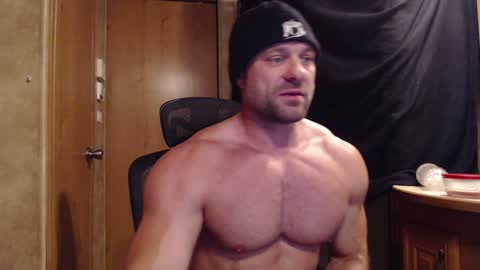 Snapshot of 9fat_inches chatting on December 2024 03:25:02 AM 9 fat inches online show from December 2024 03:25:02 AM