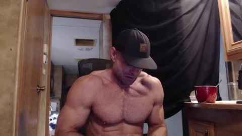 Snapshot of 9fat_inches chatting on September 2025 01:10:01 PM 9 fat inches online show from September 2025 01:10:01 PM