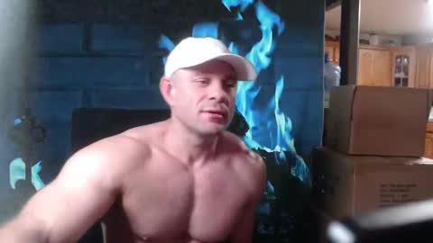 Snapshot of 9fat_inches chatting on March 2026 05:33:02 AM 9 fat inches online show from March 2026 05:33:02 AM