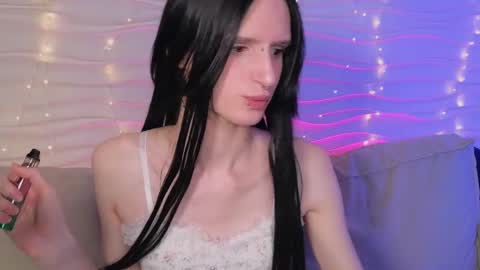 adrian online show from April 2026 12:25:01 PM