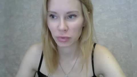 _alex1819 online show from April 2026 07:17:02 AM