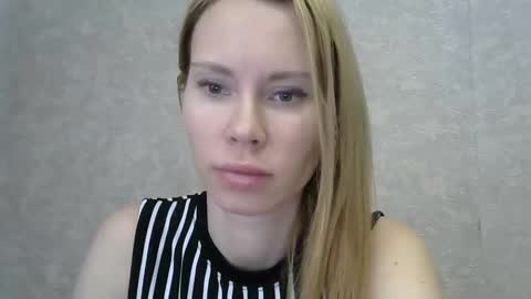 _alex1819 online show from April 2026 06:58:02 AM