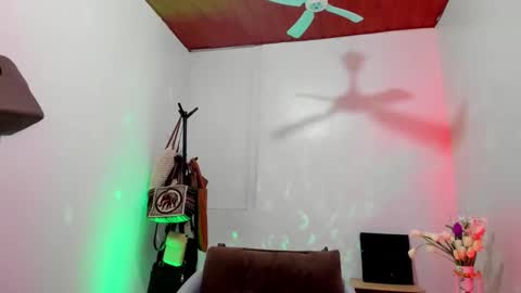  Alexa14 online show from April 2026 07:47:02 PM