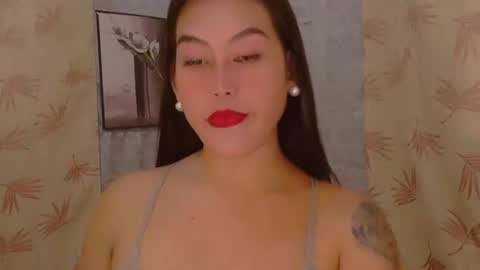 Snapshot of _angelari_ chatting on September 2025 05:12:01 AM Pearl online show from September 2025 05:12:01 AM