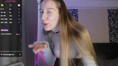 Snapshot of _annymars_ chatting on March 2026 06:52:01 AM Anny online show from March 2026 06:52:01 AM