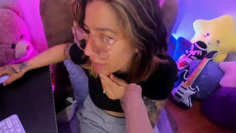 Snapshot of _antonella_dreams chatting on June 2026 08:28:01 PM _antonella_dreams online show from June 2026 08:28:01 PM