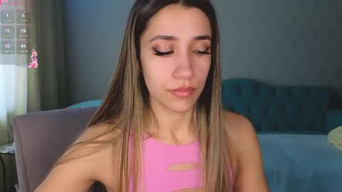 _aura_18 online show from April 2026 01:19:01 AM