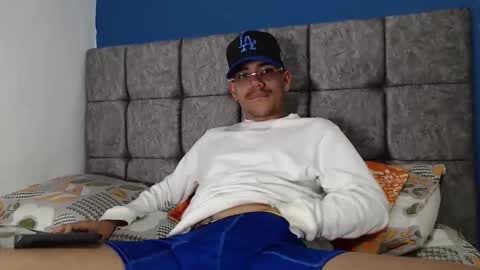 Snapshot of _austinmoon chatting on January 2026 01:42:01 AM _austinmoon online show from January 2026 01:42:01 AM