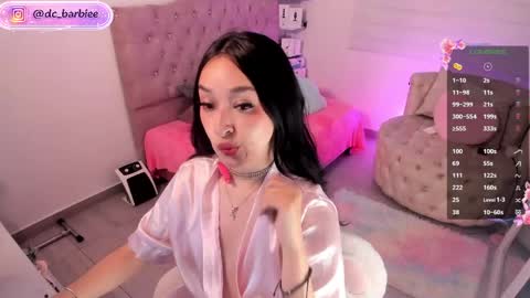 Snapshot of _barbie_joy chatting on April 2026 10:05:01 PM Andrea online show from April 2026 10:05:01 PM