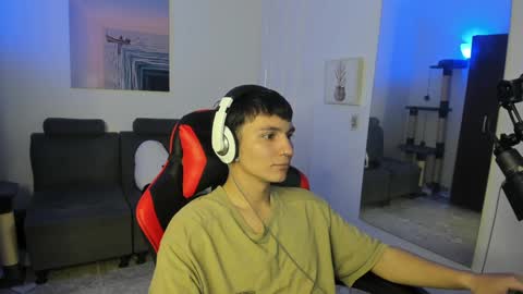 B L A K E online show from December 2024 02:51:01 AM