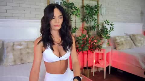 Snapshot of _carlawhite_ chatting on June 2026 03:33:02 AM _carlawhite_ online show from June 2026 03:33:02 AM