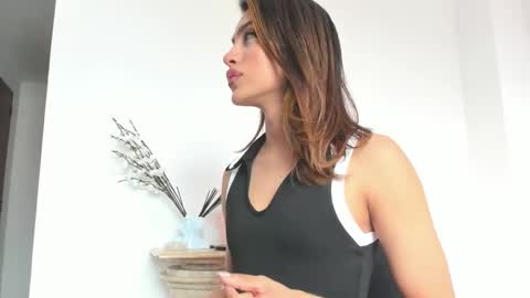 You can Call me Kitty Cat online show from October 2025 07:35:02 PM