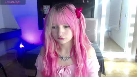 Snapshot of _charlotte_collins_ chatting on July 2026 04:29:02 PM _charlotte_collins_ online show from July 2026 04:29:02 PM