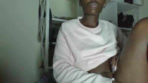 clara online show from April 2026 07:50:02 PM