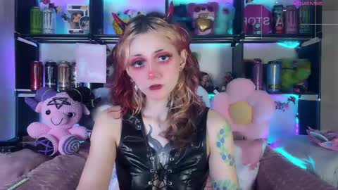 Snapshot of _devilbaby chatting on June 2026 09:07:02 PM Kate online show from June 2026 09:07:02 PM