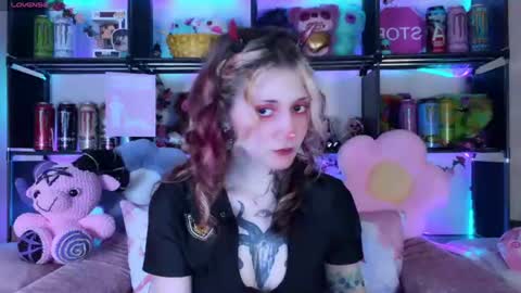 Snapshot of _devilbaby chatting on June 2026 06:45:01 PM Kate online show from June 2026 06:45:01 PM