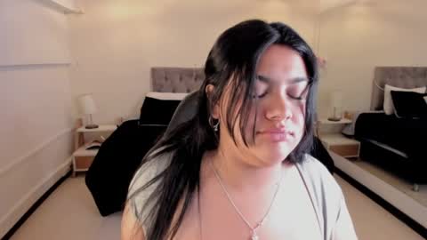 Dulcinea online show from April 2026 12:29:02 PM