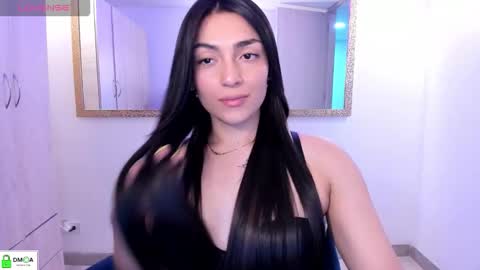  Erica Vanderhill  online show from December 2025 11:57:02 PM