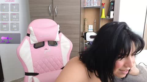 we are hot friends online show from January 2025 12:49:02 PM