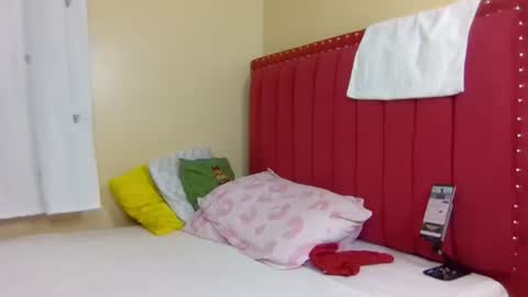 Goldie online show from October 2025 02:03:02 AM