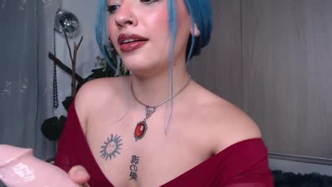 Jenn  online show from April 2026 11:41:01 PM