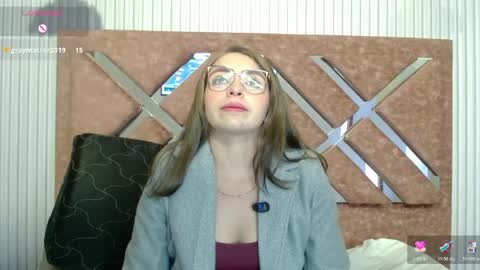 Snapshot of _isaabellaa chatting on June 2026 01:39:02 PM Isa online show from June 2026 01:39:02 PM