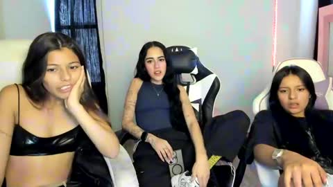 khloe sweet online show from February 2025 10:11:01 PM