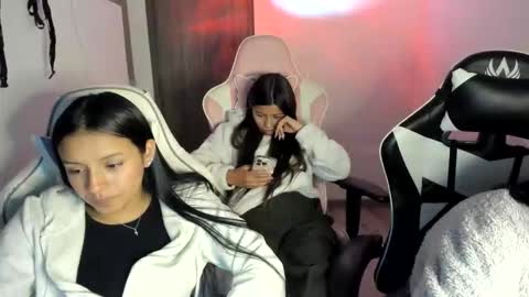 khloe sweet online show from November 2025 11:27:01 PM