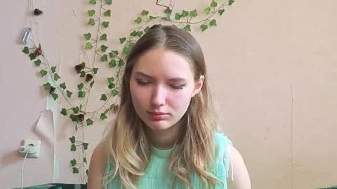 _kikiclark_ online show from March 2026 09:06:02 AM