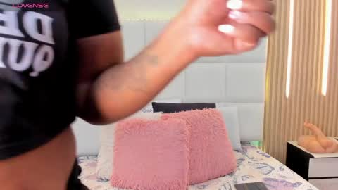 _krystal_cambell online show from April 2026 11:49:01 AM