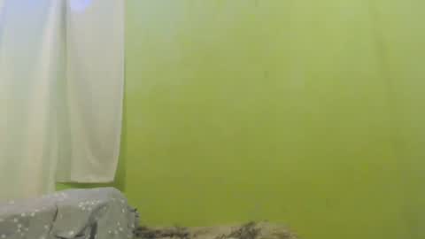 _lilies_gigi_ online show from February 2025 10:22:01 PM