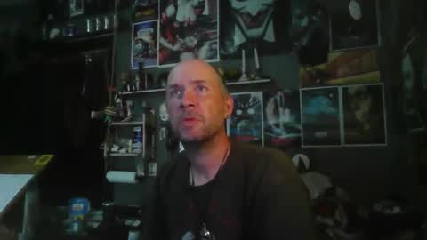 That guy online show from November 2025 08:25:02 PM