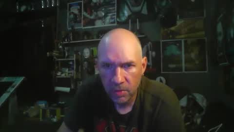 That guy online show from November 2025 07:04:02 PM