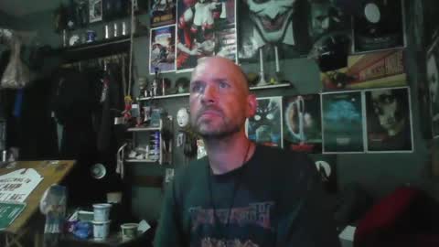 Snapshot of _longfellow chatting on June 2026 06:18:02 PM That guy online show from June 2026 06:18:02 PM