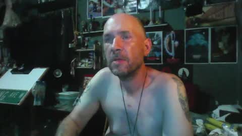 Snapshot of _longfellow chatting on July 2026 07:25:01 AM That guy online show from July 2026 07:25:01 AM