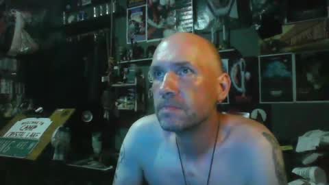 Snapshot of _longfellow chatting on July 2026 01:09:01 AM That guy online show from July 2026 01:09:01 AM