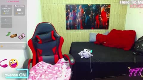 luna torres online show from April 2026 02:31:01 PM