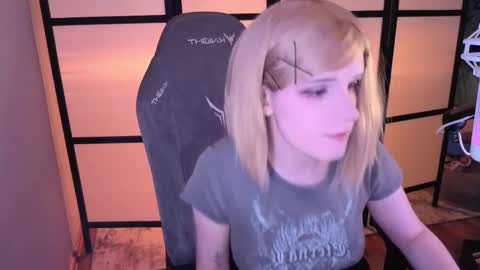 Mariko online show from April 2026 03:04:01 PM